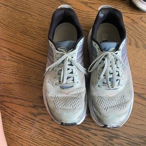 Hokas size 8.5